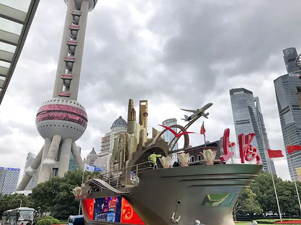 20座建筑全3D打印，“奋进上海”彩车今起向公众展示